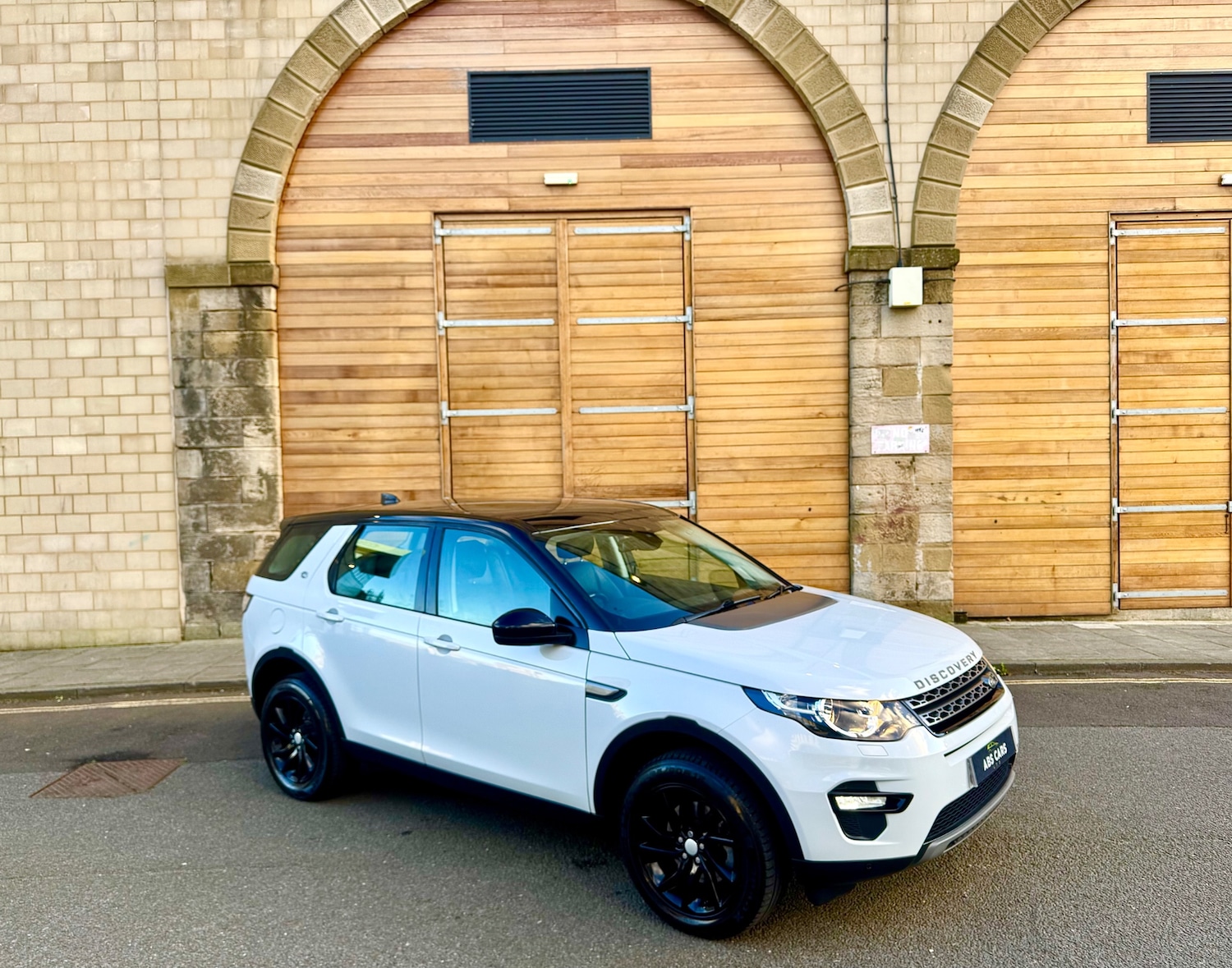 Used Land Rover Discovery Sport 2016 for sale - 76386765: Photo 25