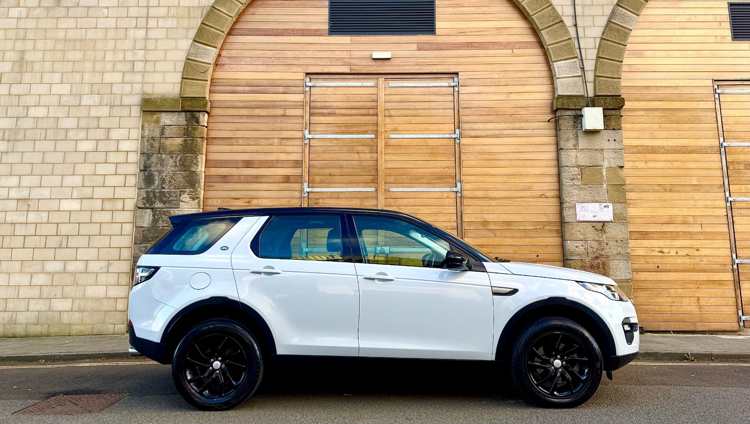 Used Land Rover Discovery Sport 2016 for sale - 76386765: Photo 26