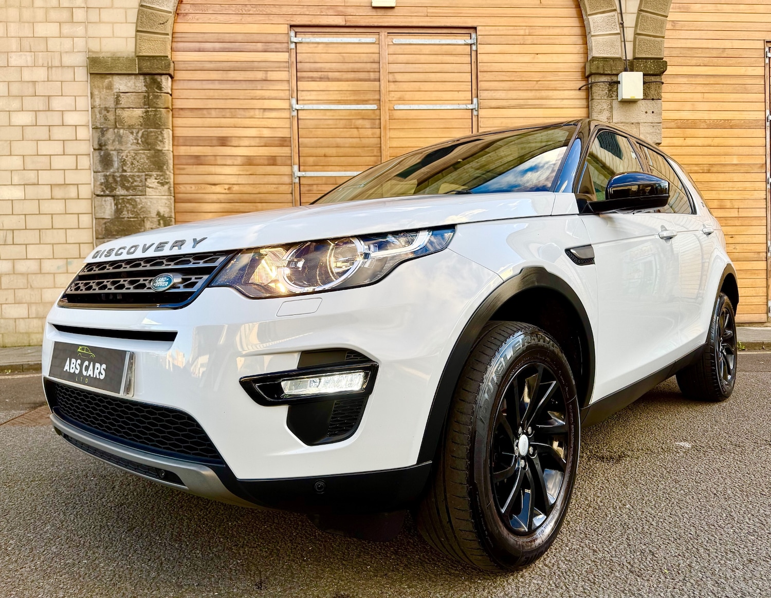 Used Land Rover Discovery Sport 2016 for sale - 76386765: Photo 30