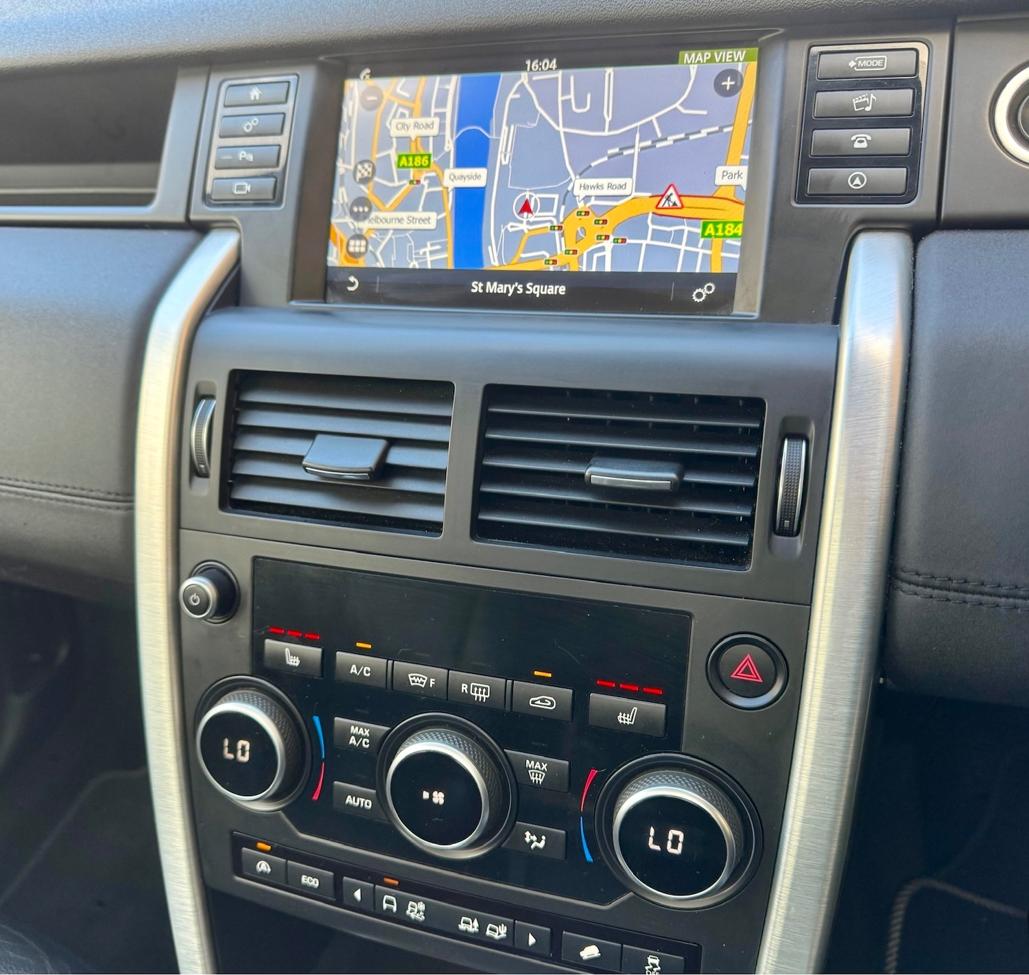 Used Land Rover Discovery Sport 2016 for sale - 76386765: Photo 33