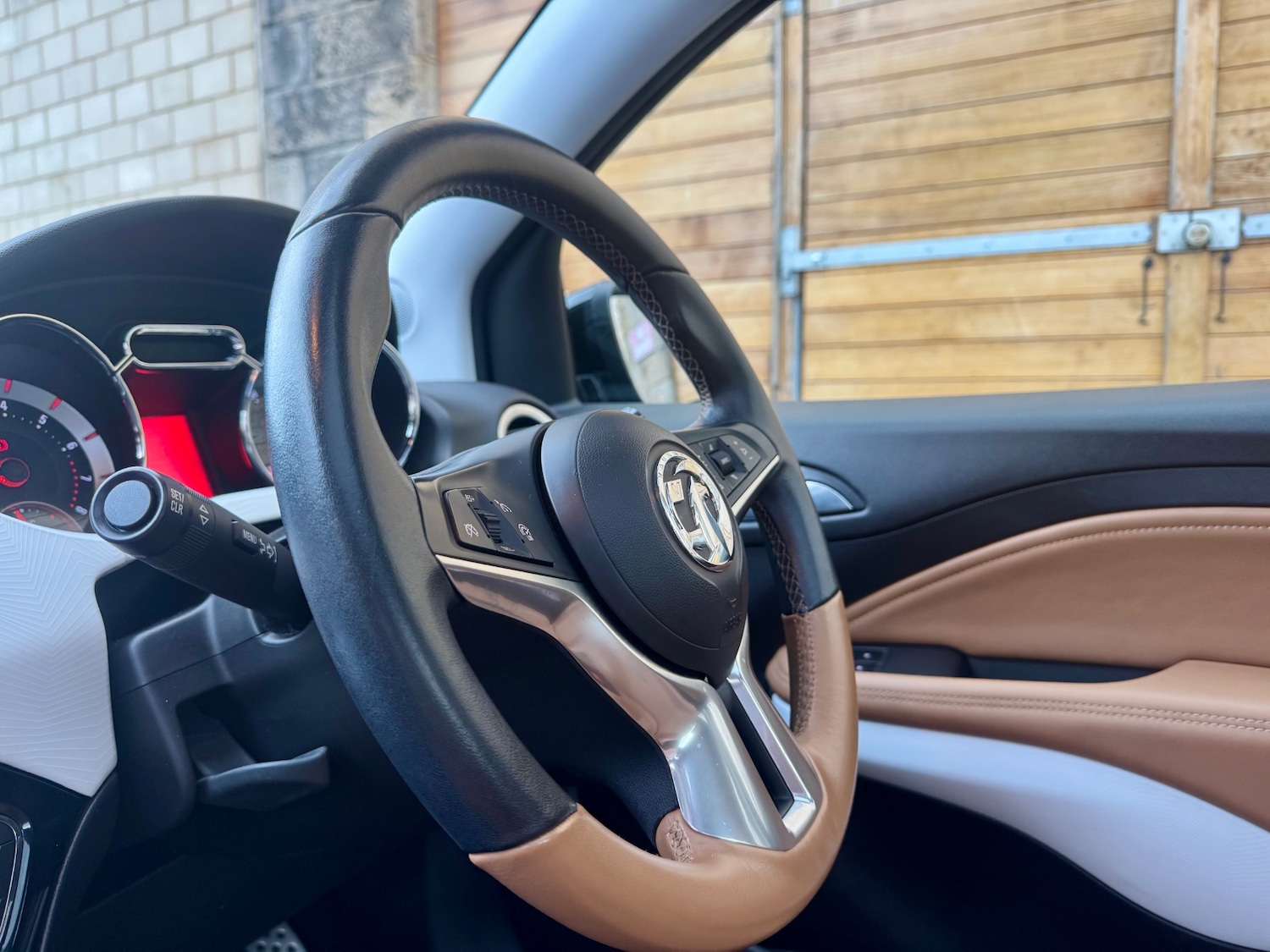 Used Vauxhall ADAM 2016 for sale - 77020823: Photo 7