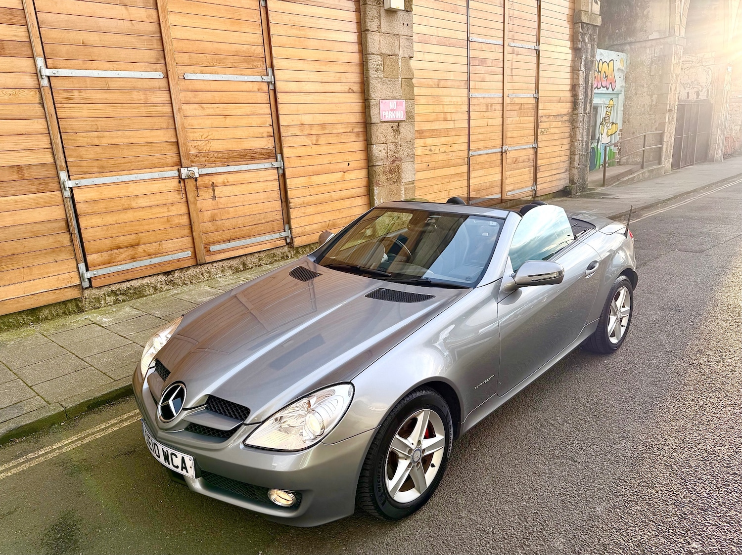 Used Mercedes-Benz SLK 2010 for sale - 77675438: Photo 2