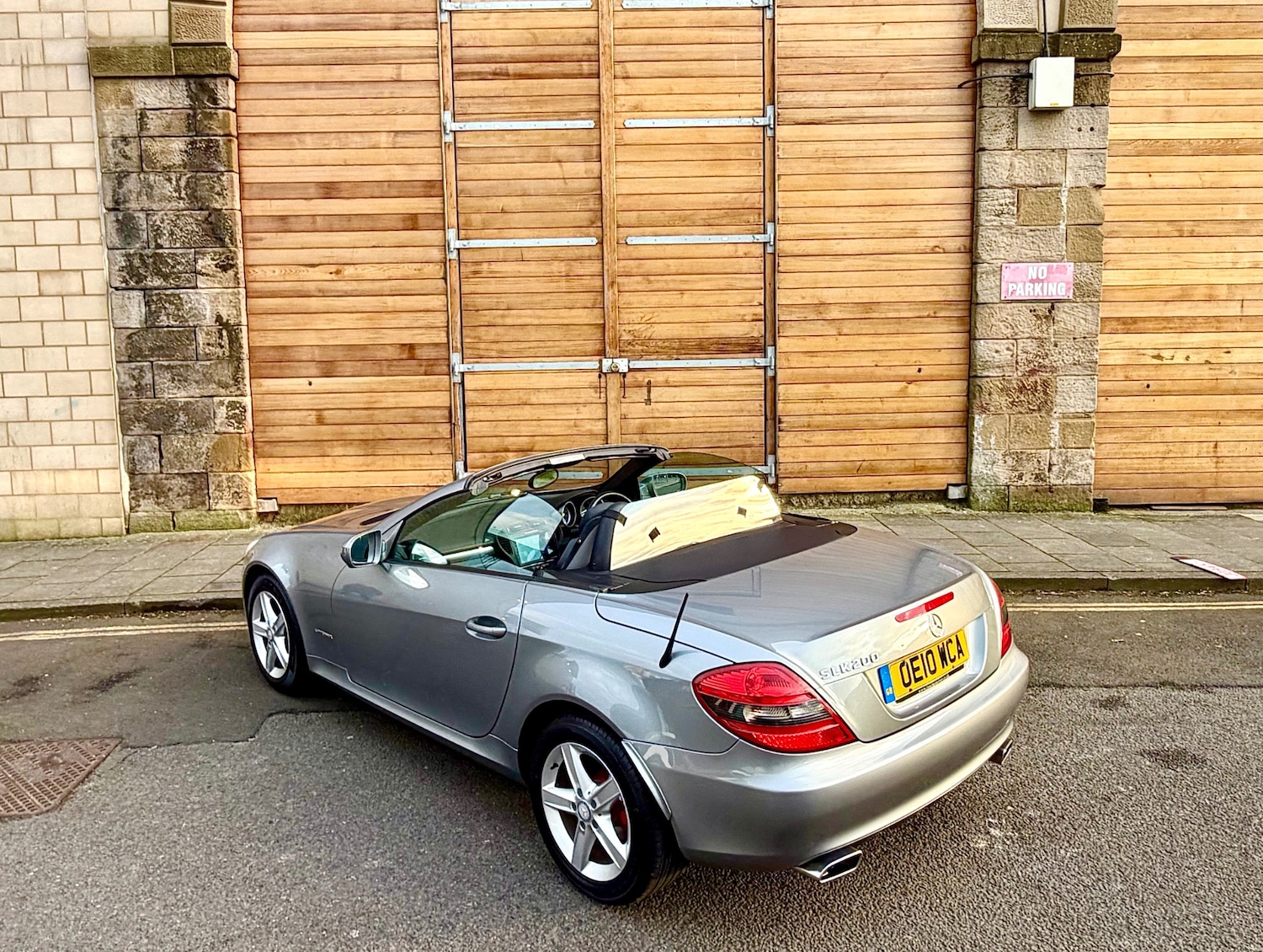 Used Mercedes-Benz SLK 2010 for sale - 77675438: Photo 32