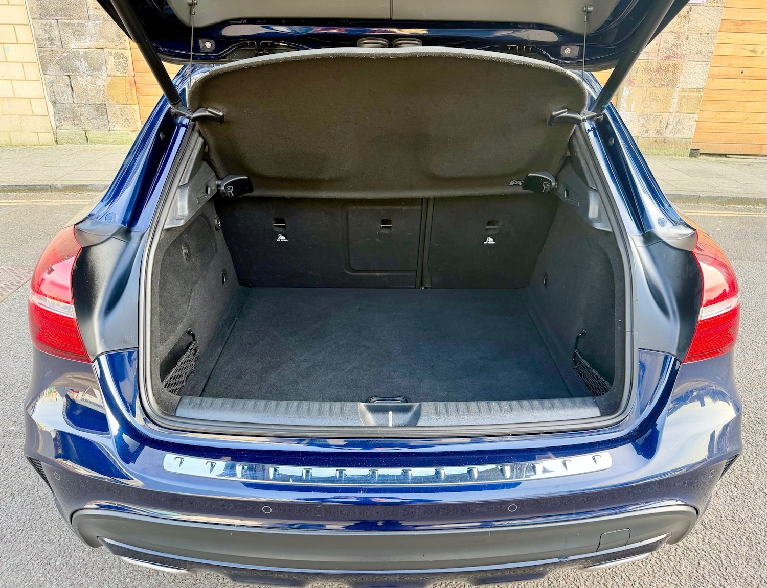 Used Mercedes-Benz GLA 2018 for sale - 77970800: Photo 12