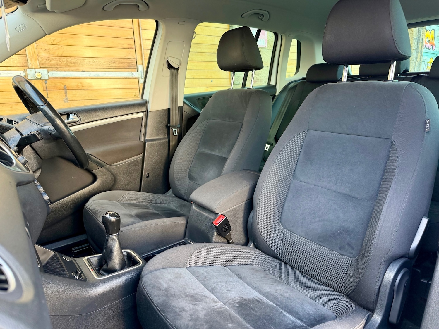 Used Volkswagen Tiguan 2015 for sale - 77585567: Photo 10