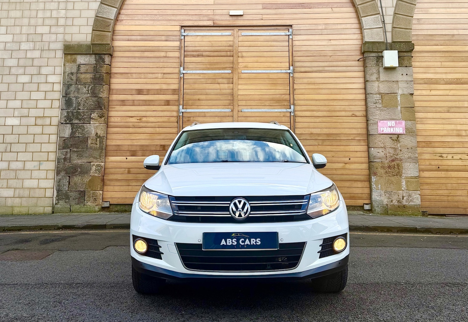 Used Volkswagen Tiguan 2015 for sale - 77585567: Photo 3