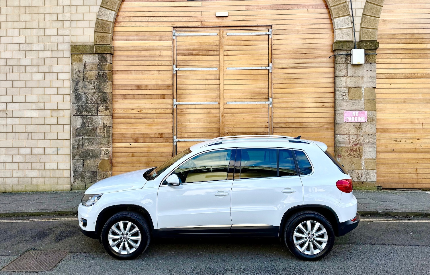 Used Volkswagen Tiguan 2015 for sale - 77585567: Photo 6