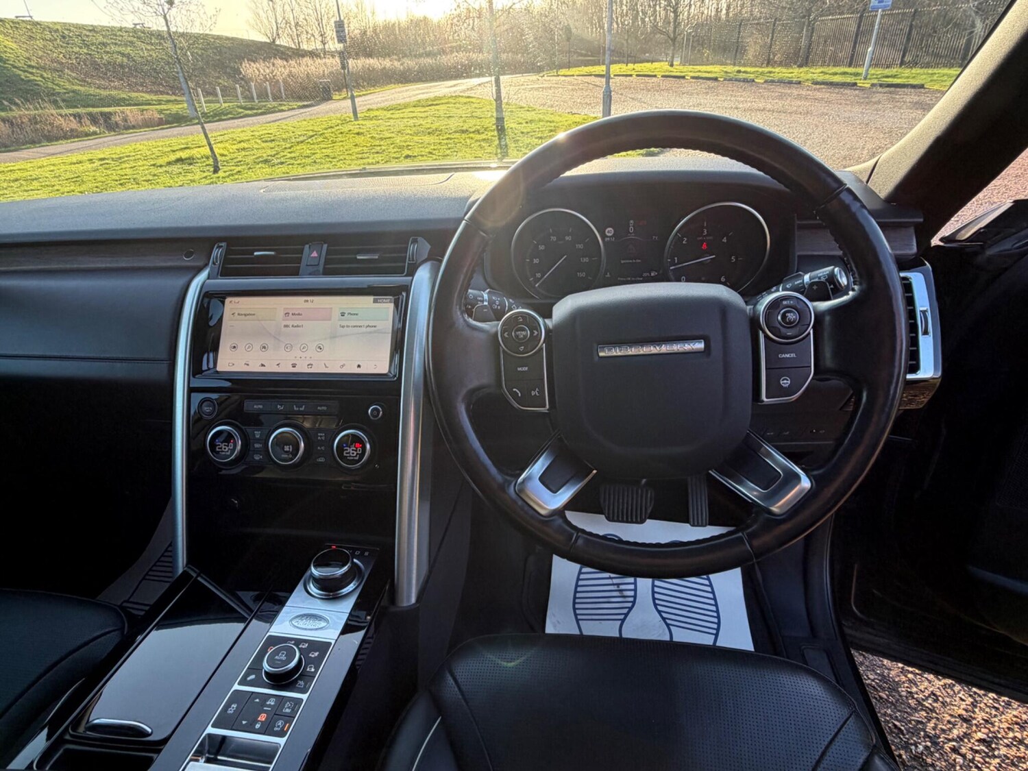 Used Land Rover Discovery 2017 for sale - 77341100: Photo 13