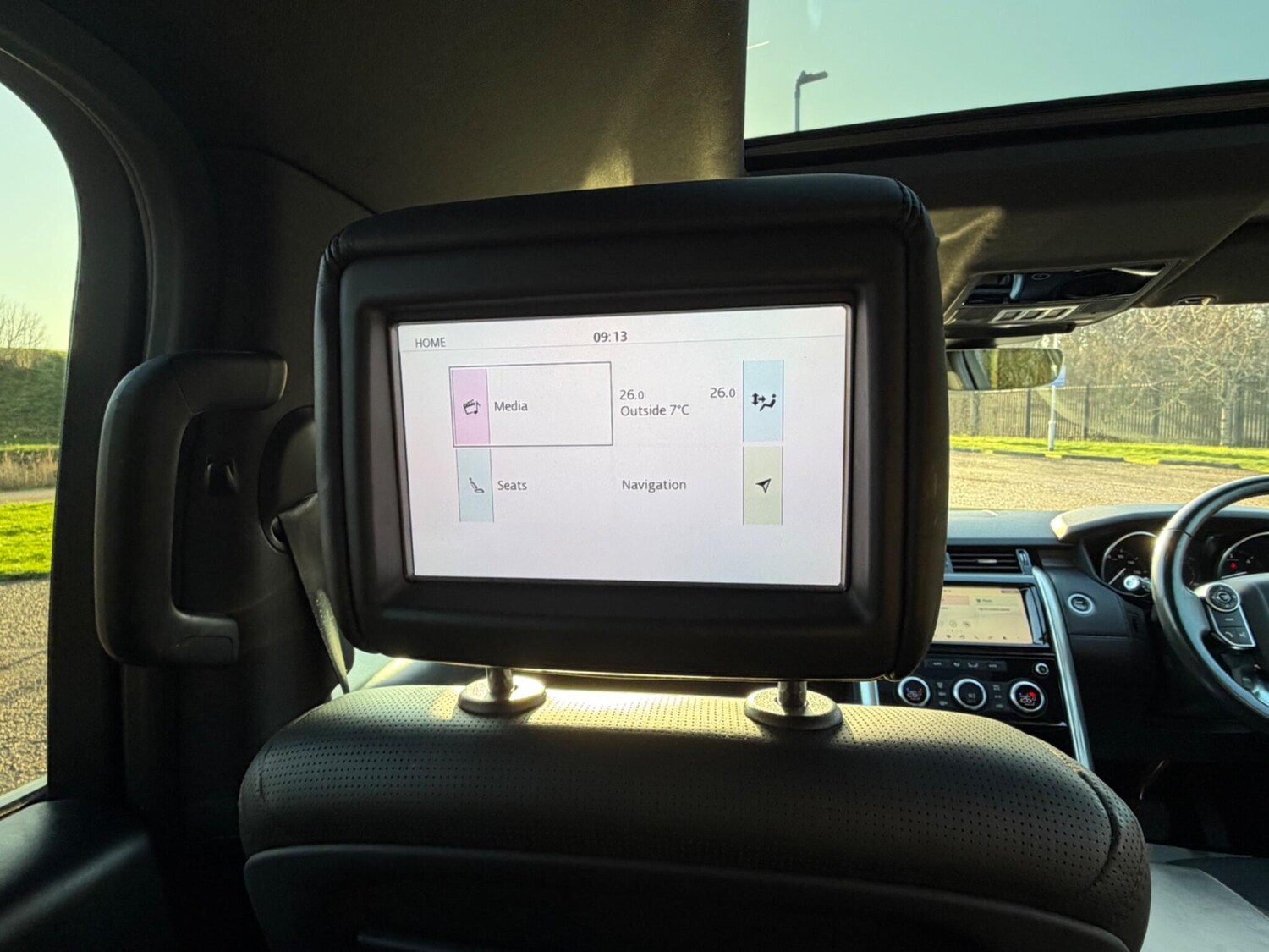 Used Land Rover Discovery 2017 for sale - 77341100: Photo 17