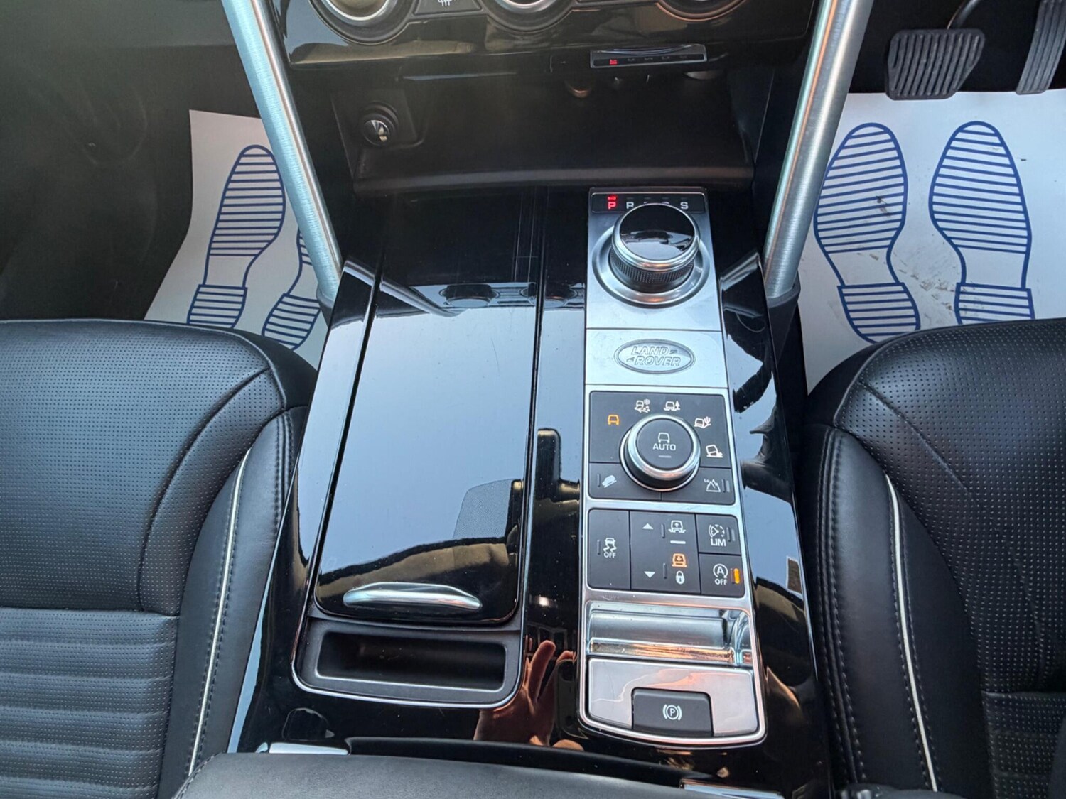 Used Land Rover Discovery 2017 for sale - 77341100: Photo 33