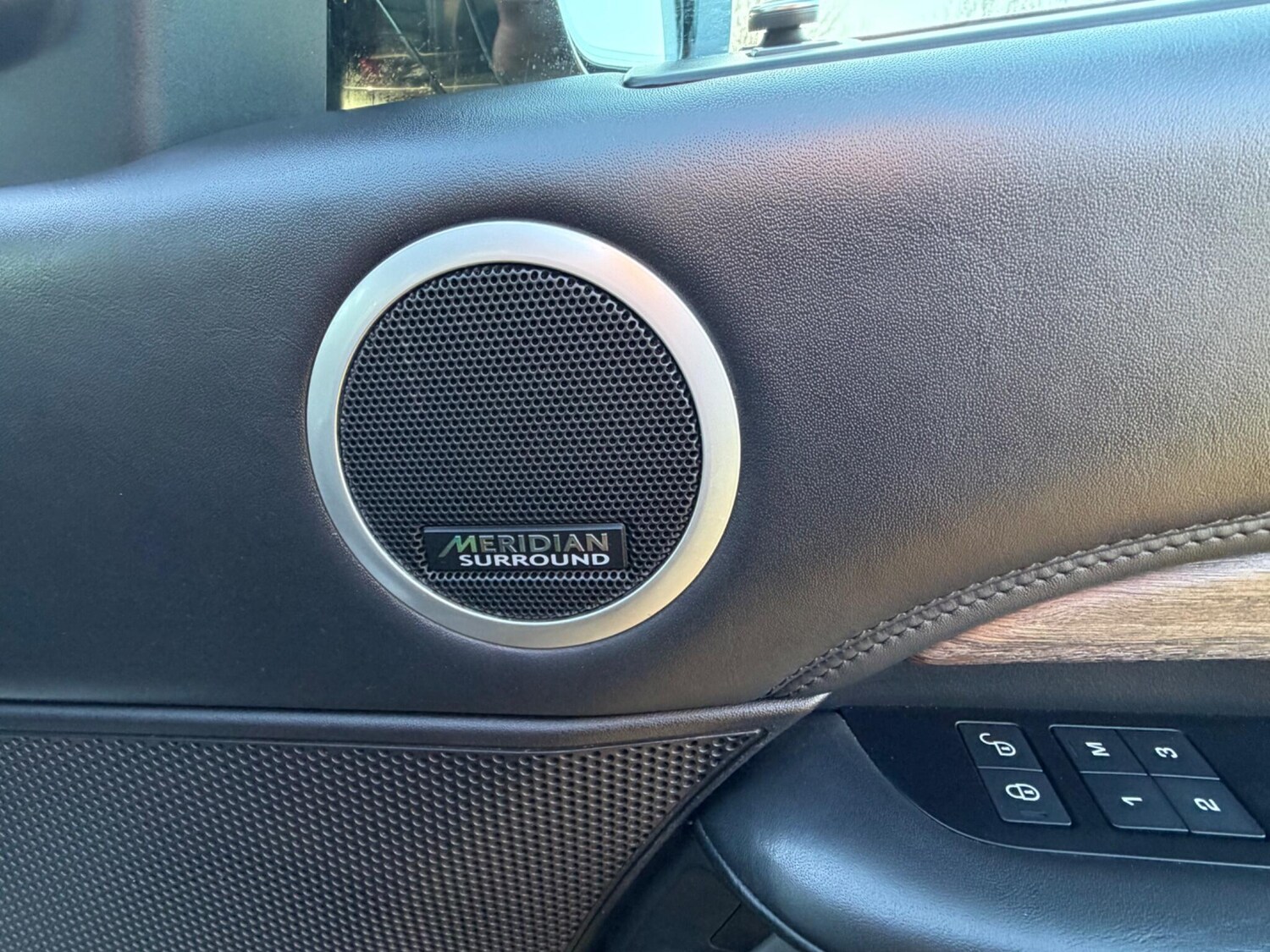 Used Land Rover Discovery 2017 for sale - 77341100: Photo 36