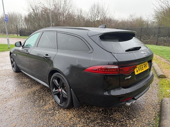 Used Jaguar XF 2019 for sale - 77436295: Photo