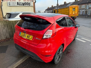 Used Ford Fiesta 2016 for sale - 77368768: Photo