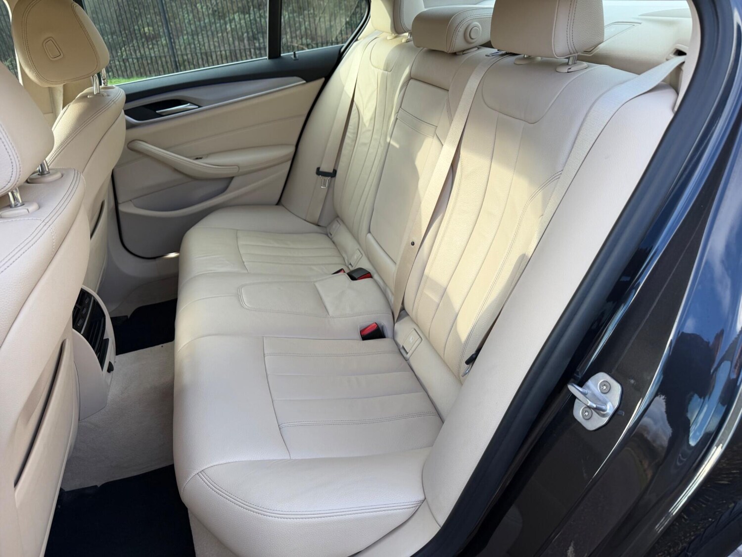 Used BMW 5 Series 2018 for sale - 77346314: Photo 32