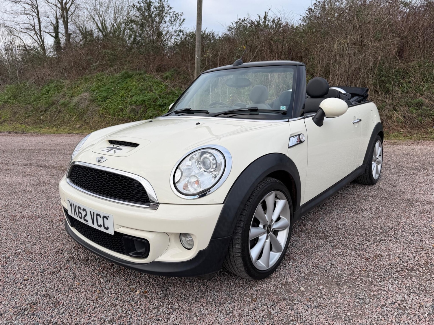 Used MINI Convertible 2012 for sale - 77346305: Photo 2