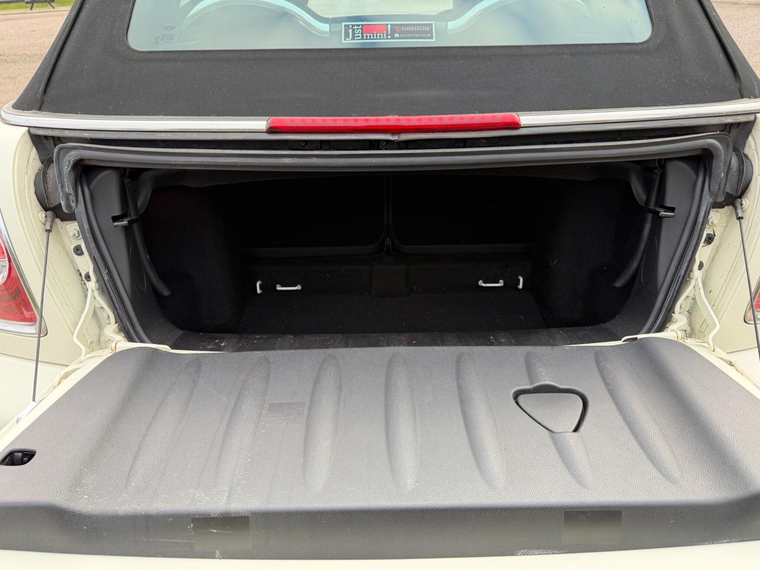 Used MINI Convertible 2012 for sale - 77346305: Photo 25