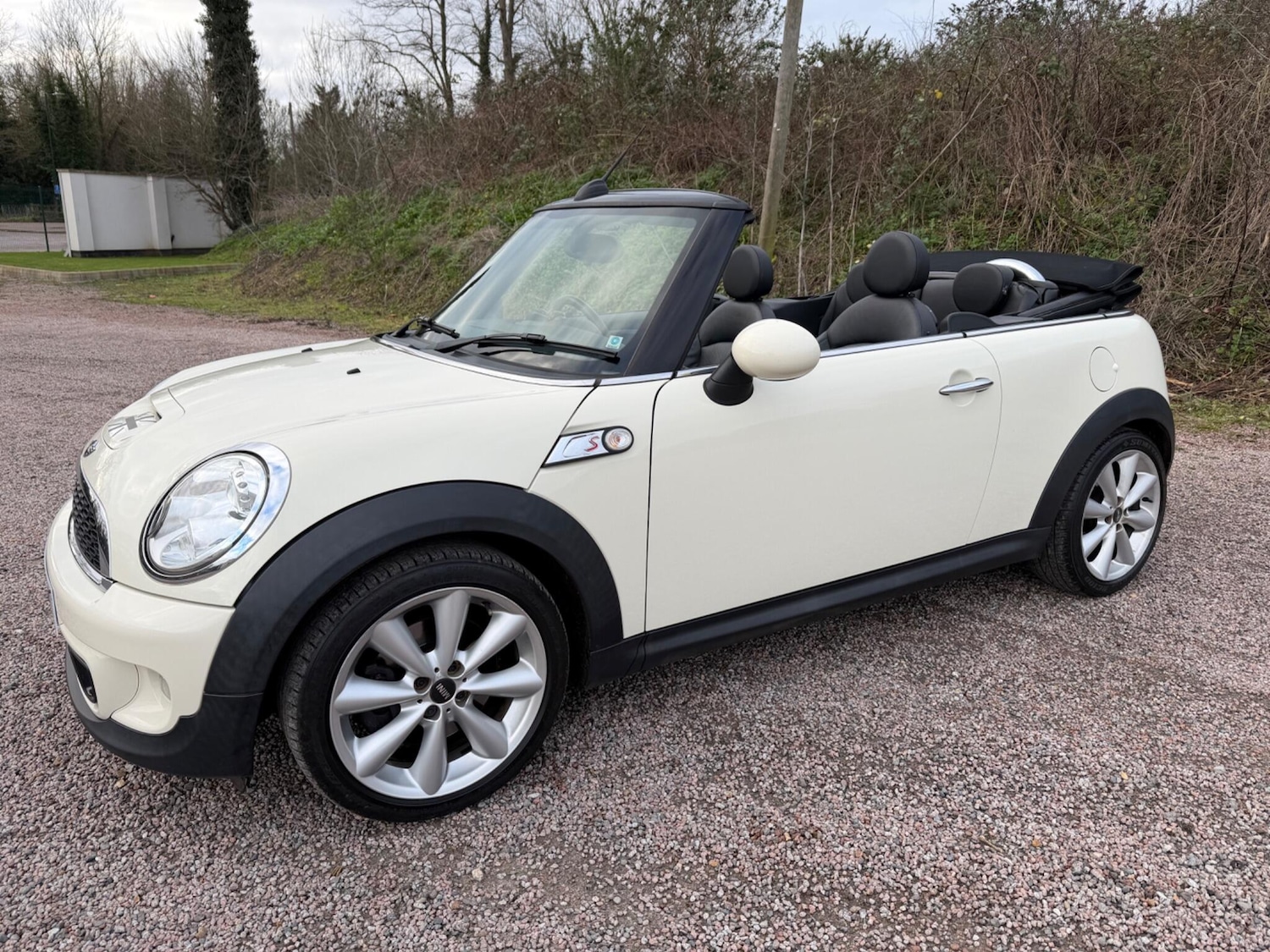 Used MINI Convertible 2012 for sale - 77346305: Photo 3