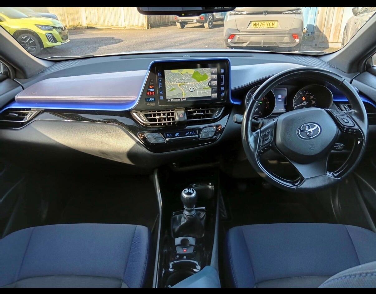Used Toyota C-HR 2018 for sale - 77436294: Photo 8