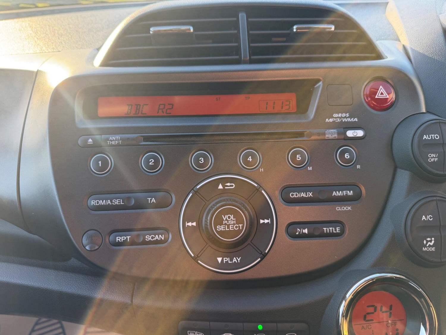 Used Honda Jazz 2015 for sale - 77346298: Photo 14