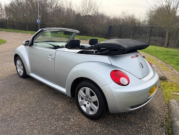Used Volkswagen Beetle 2007 for sale - 77654057: Photo