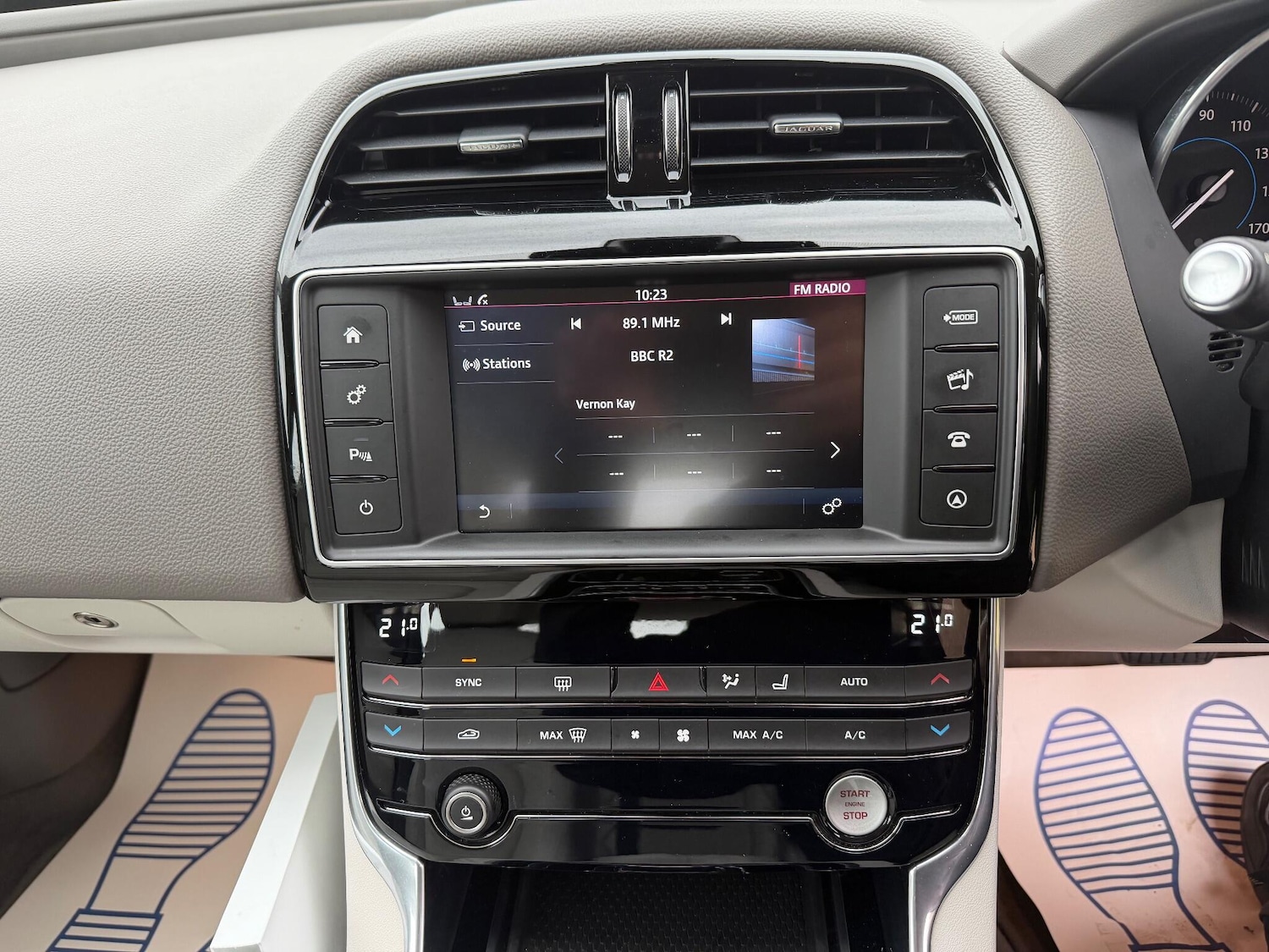 Used Jaguar XE 2016 for sale - 77346293: Photo 16