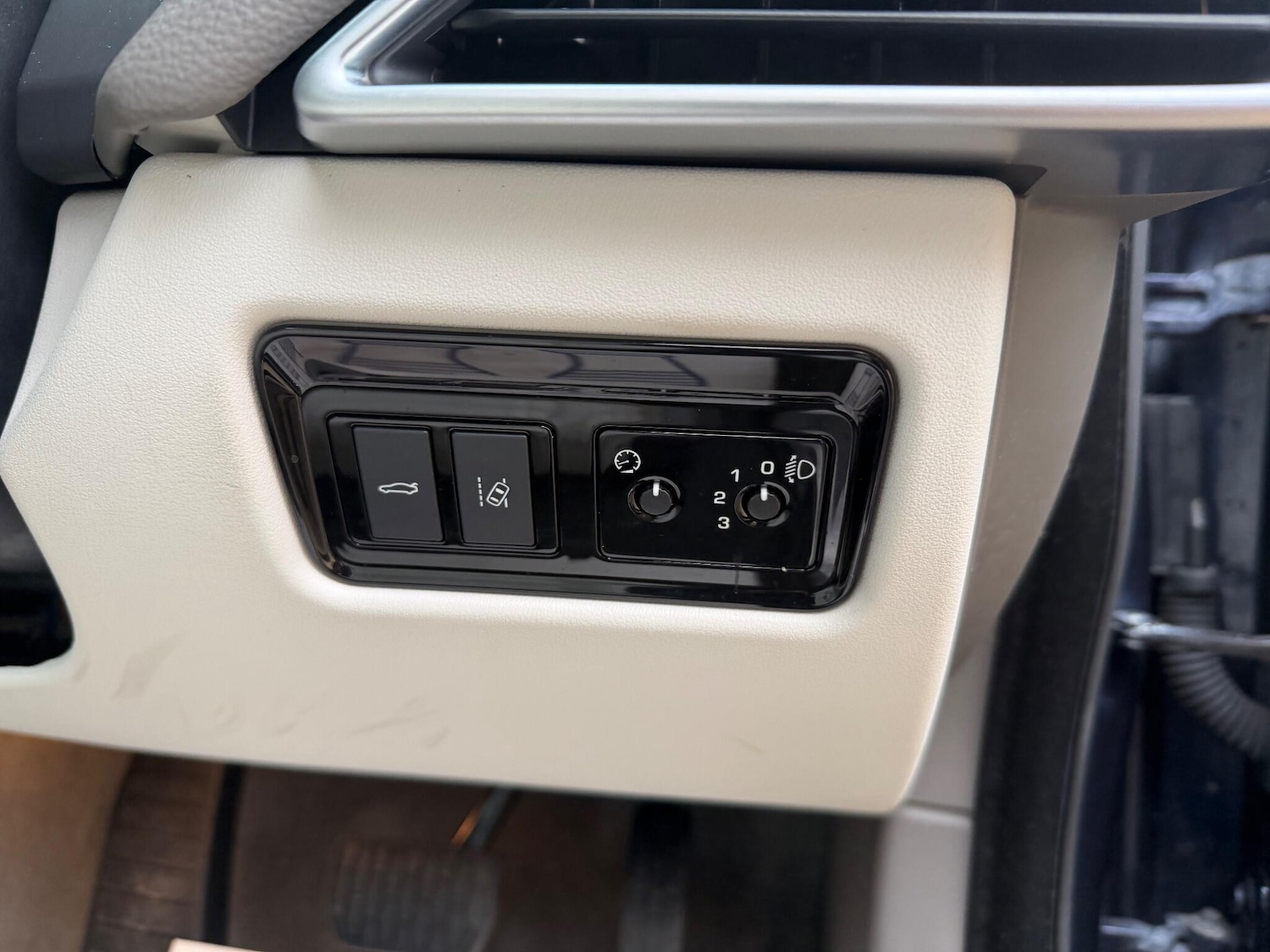 Used Jaguar XE 2016 for sale - 77346293: Photo 20