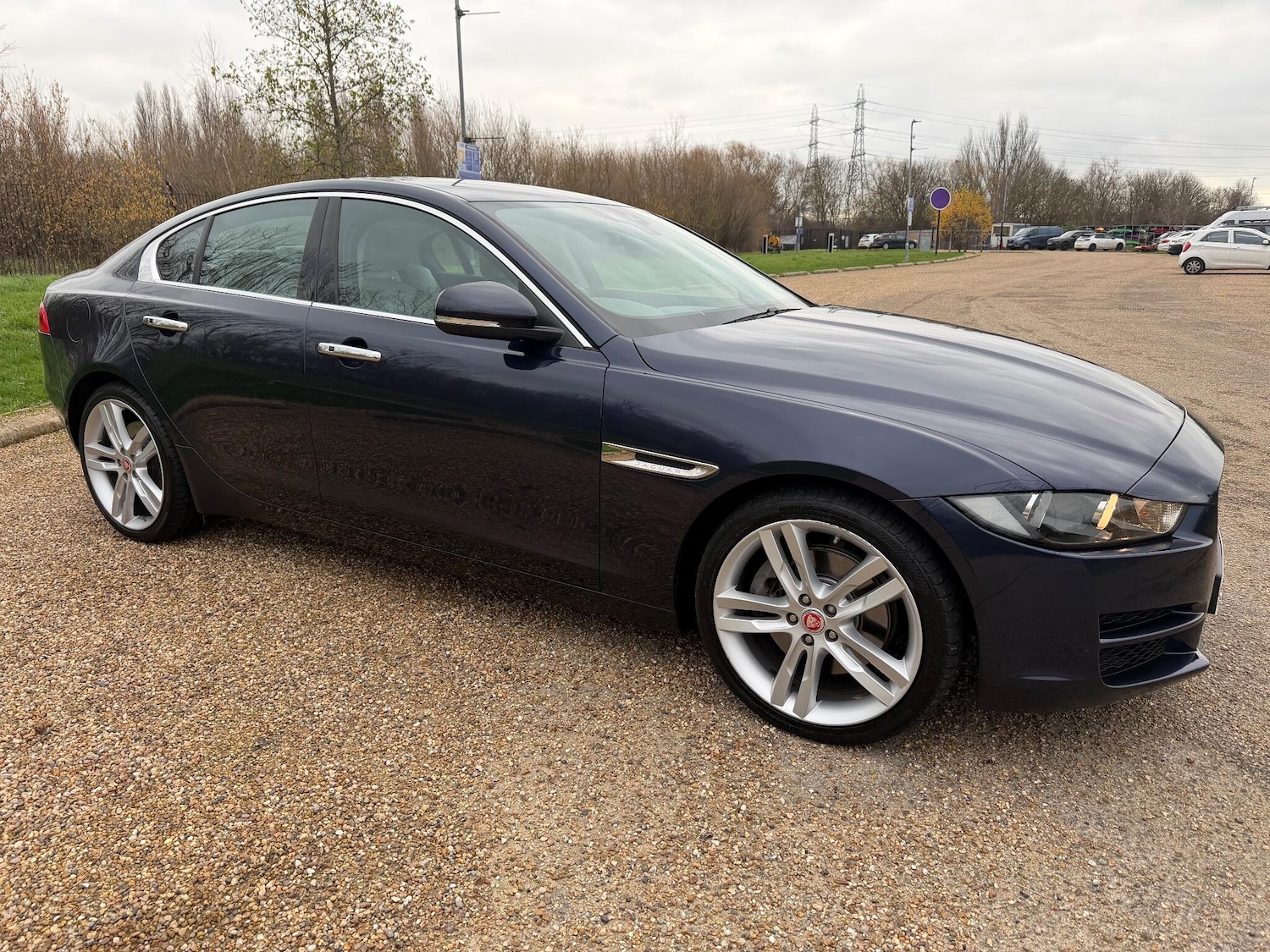 Used Jaguar XE 2016 for sale - 77346293: Photo 9
