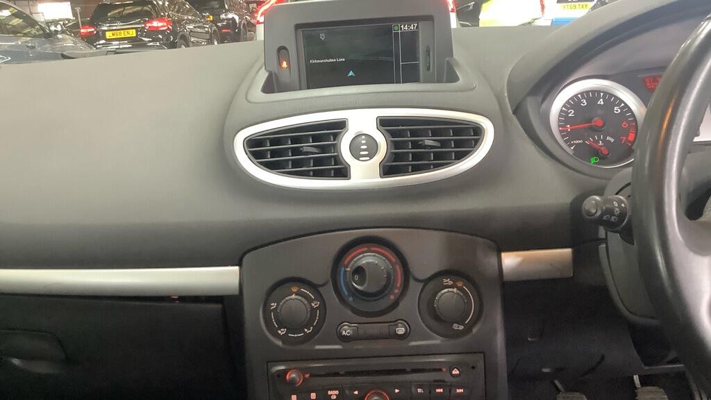 Used Renault Clio 2011 for sale - 78100791: Photo 10