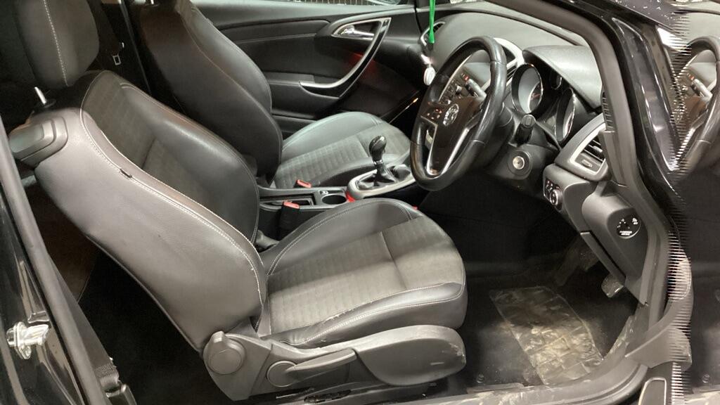 Used Vauxhall Astra GTC 2012 for sale - 77838623: Photo 7