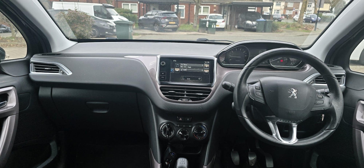 Used Peugeot 2008 2015 for sale - 77754041: Photo 15