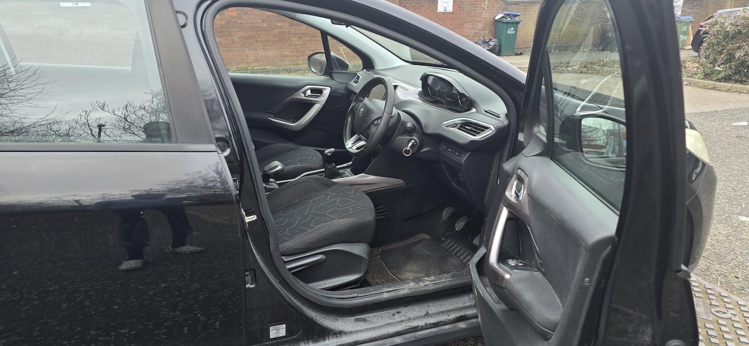 Used Peugeot 2008 2015 for sale - 77754041: Photo 17