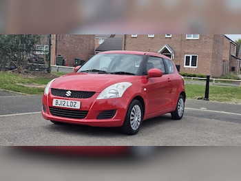 Used Suzuki Swift 2012 for sale - 78347732: Photo
