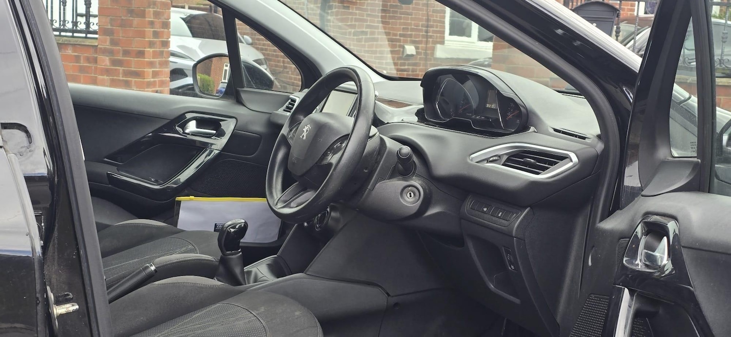 Used Peugeot 208 for sale - 78214332: Photo 11