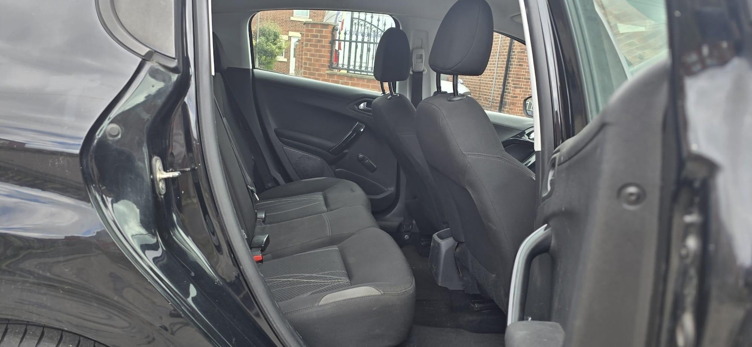 Used Peugeot 208 for sale - 78214332: Photo 13