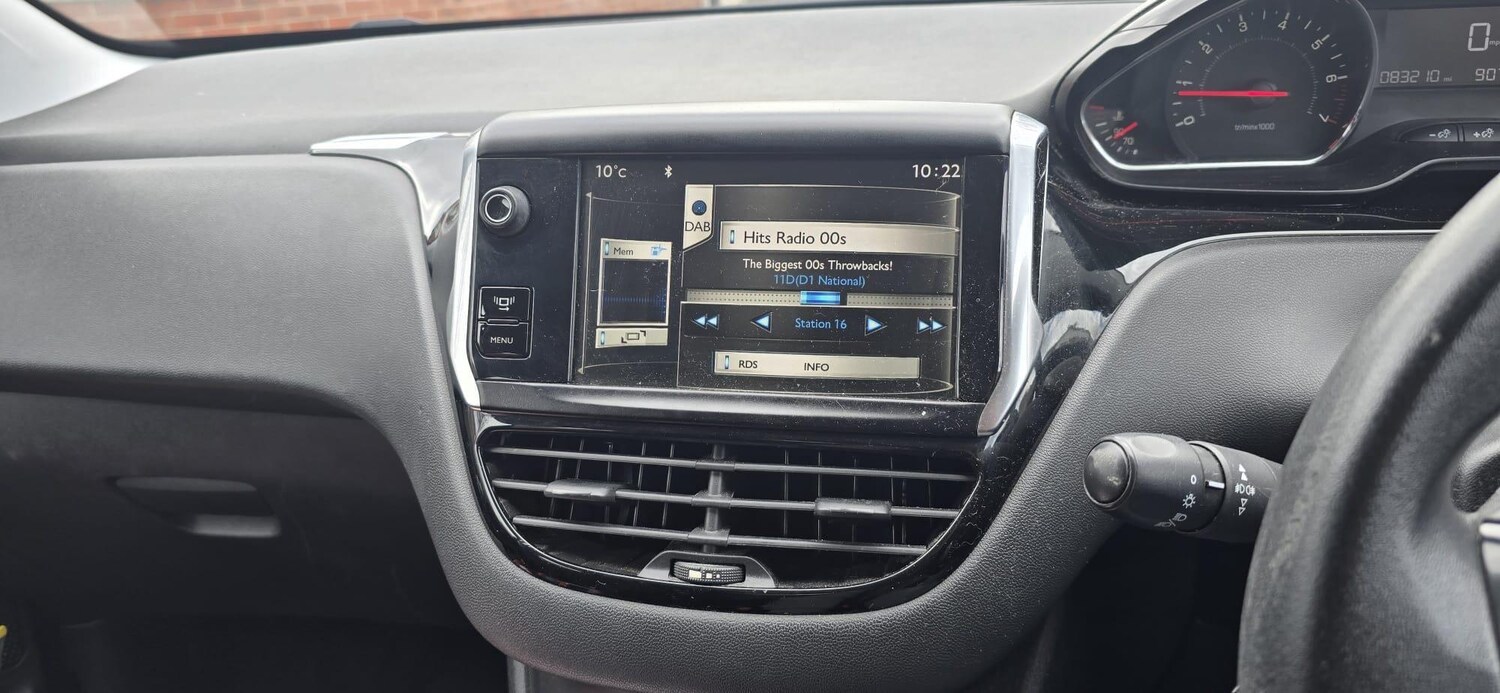 Used Peugeot 208 for sale - 78214332: Photo 18