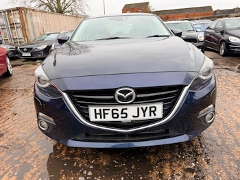 Used Mazda Mazda3 2015 for sale - 77647015: Photo