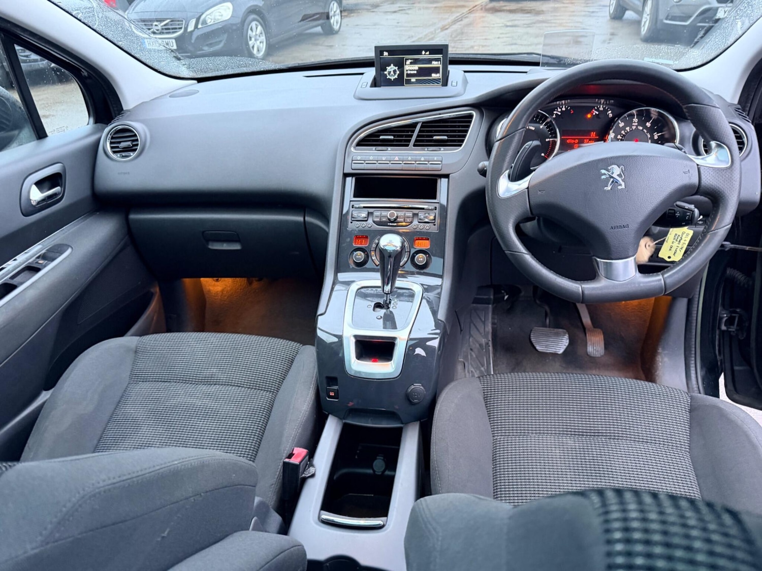 Used Peugeot 5008 2014 for sale - 77645910: Photo 3