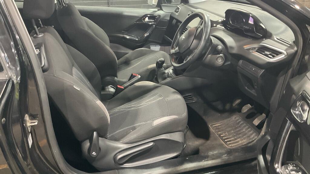 Used Peugeot 208 2012 for sale - 77898397: Photo 11
