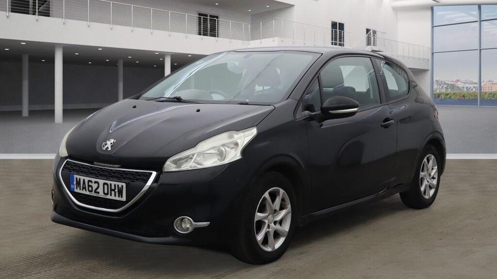 Used Peugeot 208 2012 for sale - 77898397: Photo 2