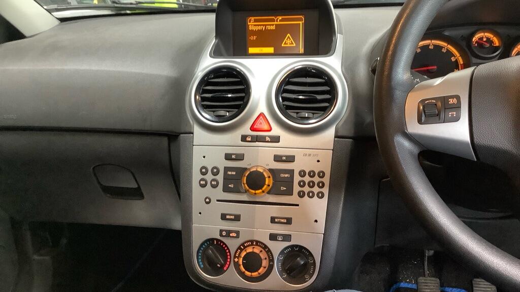 Used Vauxhall Corsa for sale - 77646985: Photo 8