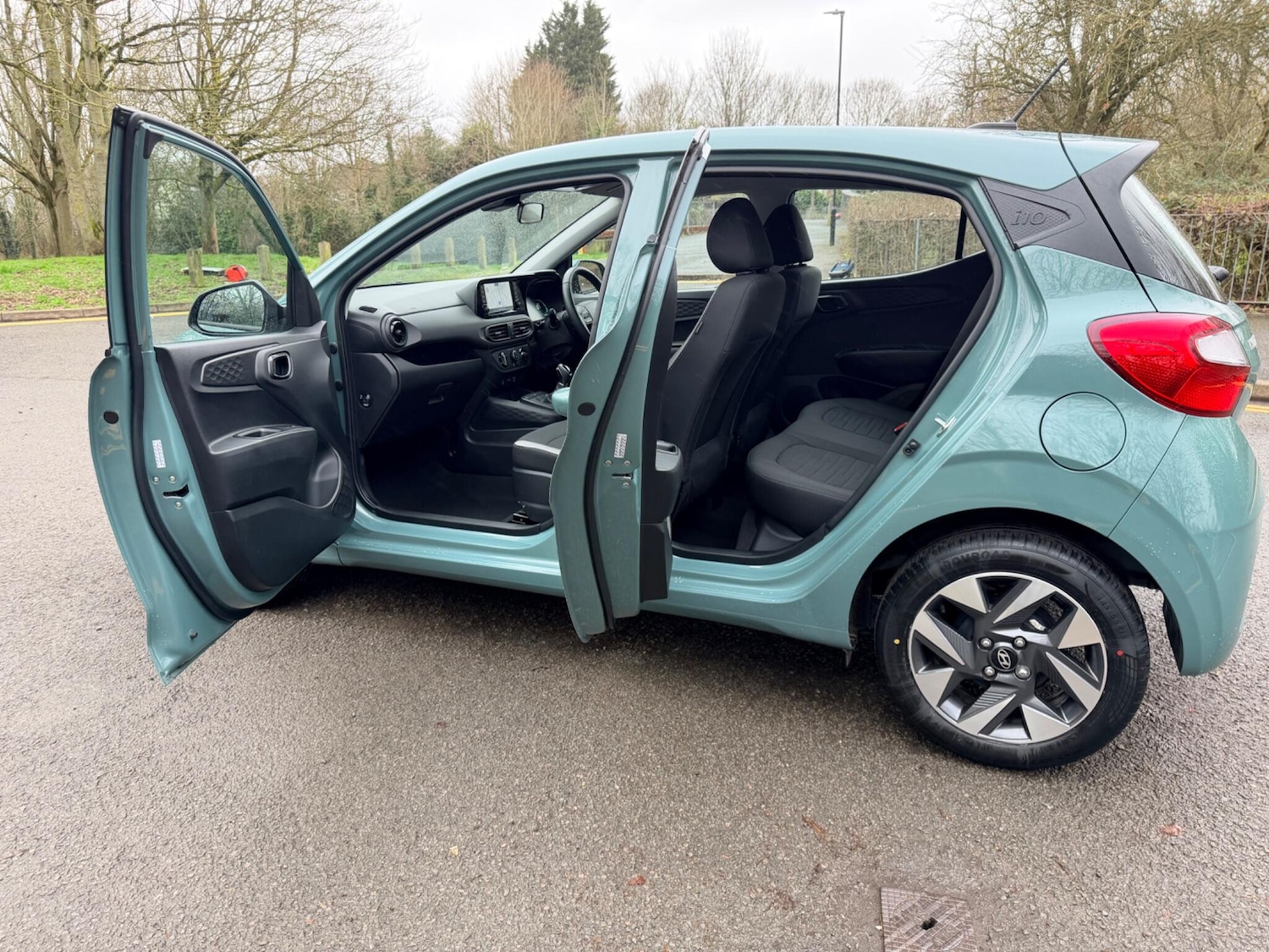 Used Hyundai i10 2024 for sale - 77709872: Photo 11