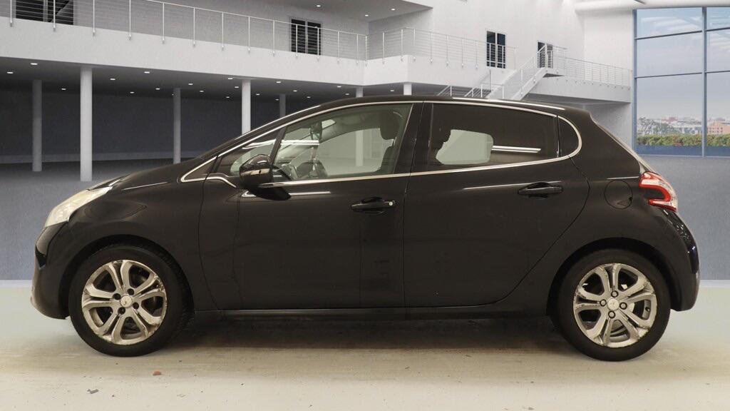 Used Peugeot 208 2012 for sale - 78033821: Photo 4