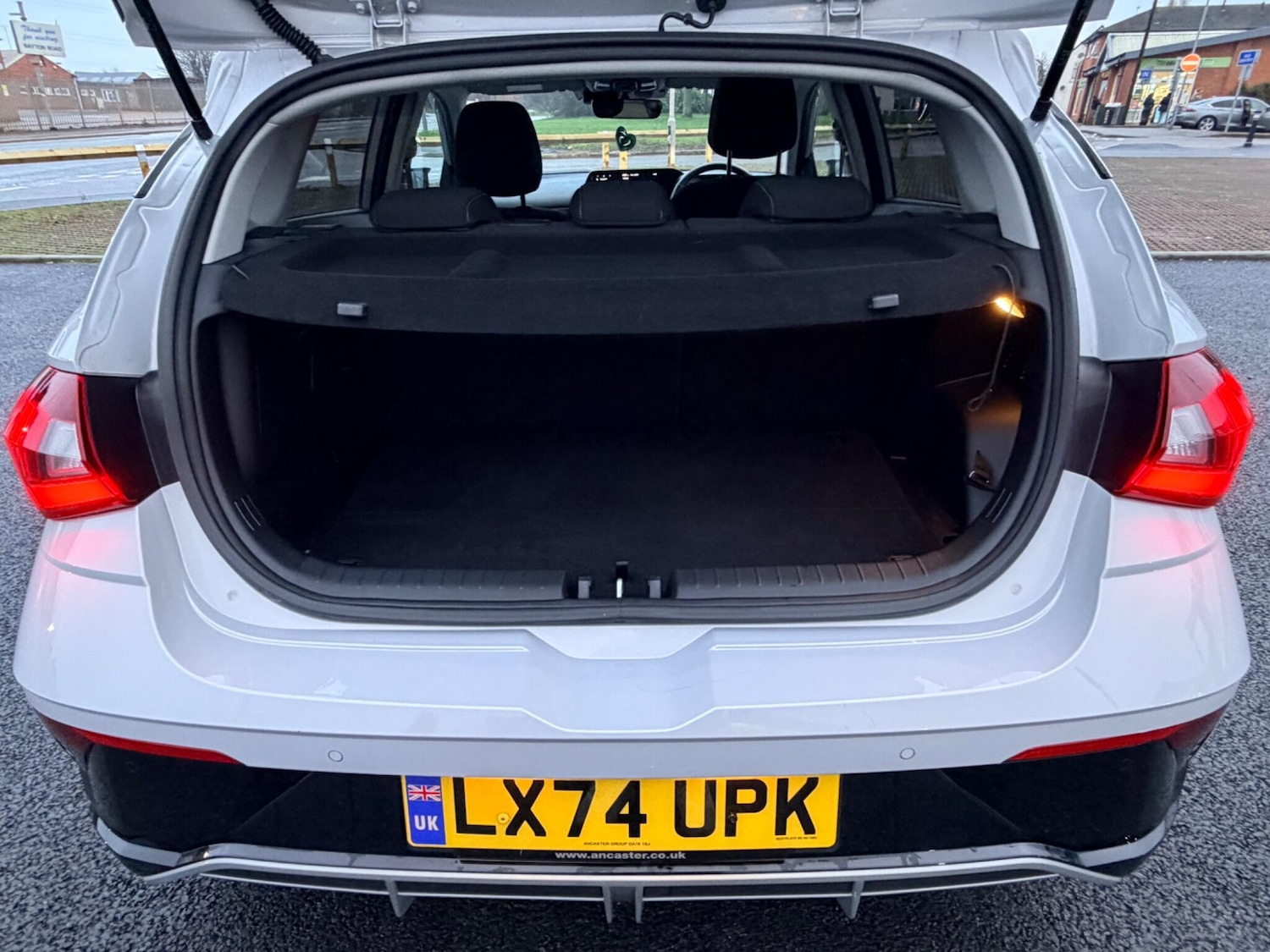 Used Hyundai i20 2024 for sale - 77646194: Photo 73