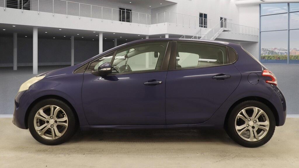 Used Peugeot 208 2012 for sale - 77696718: Photo 6