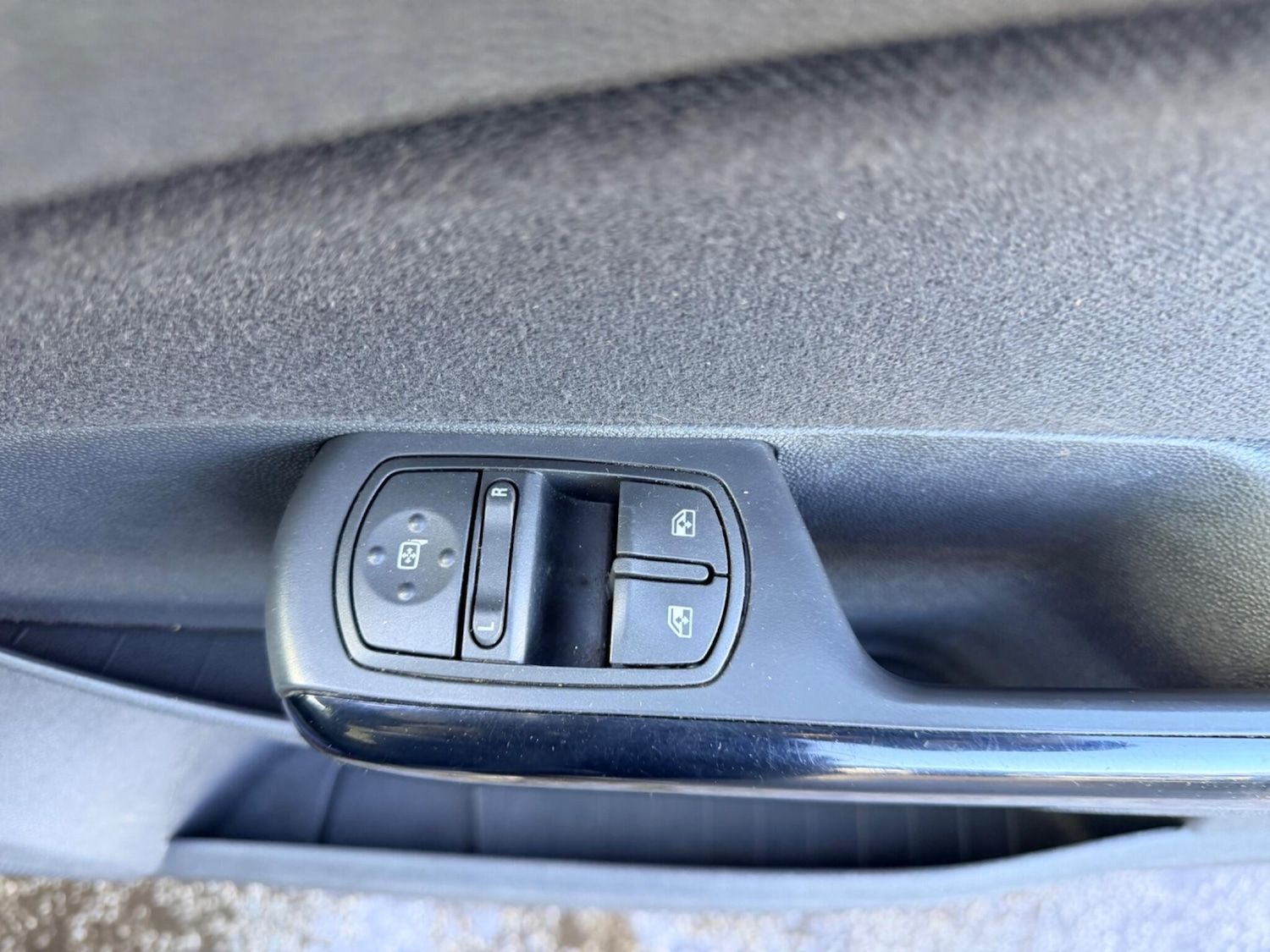 Used Vauxhall Corsa for sale - 77646833: Photo 19