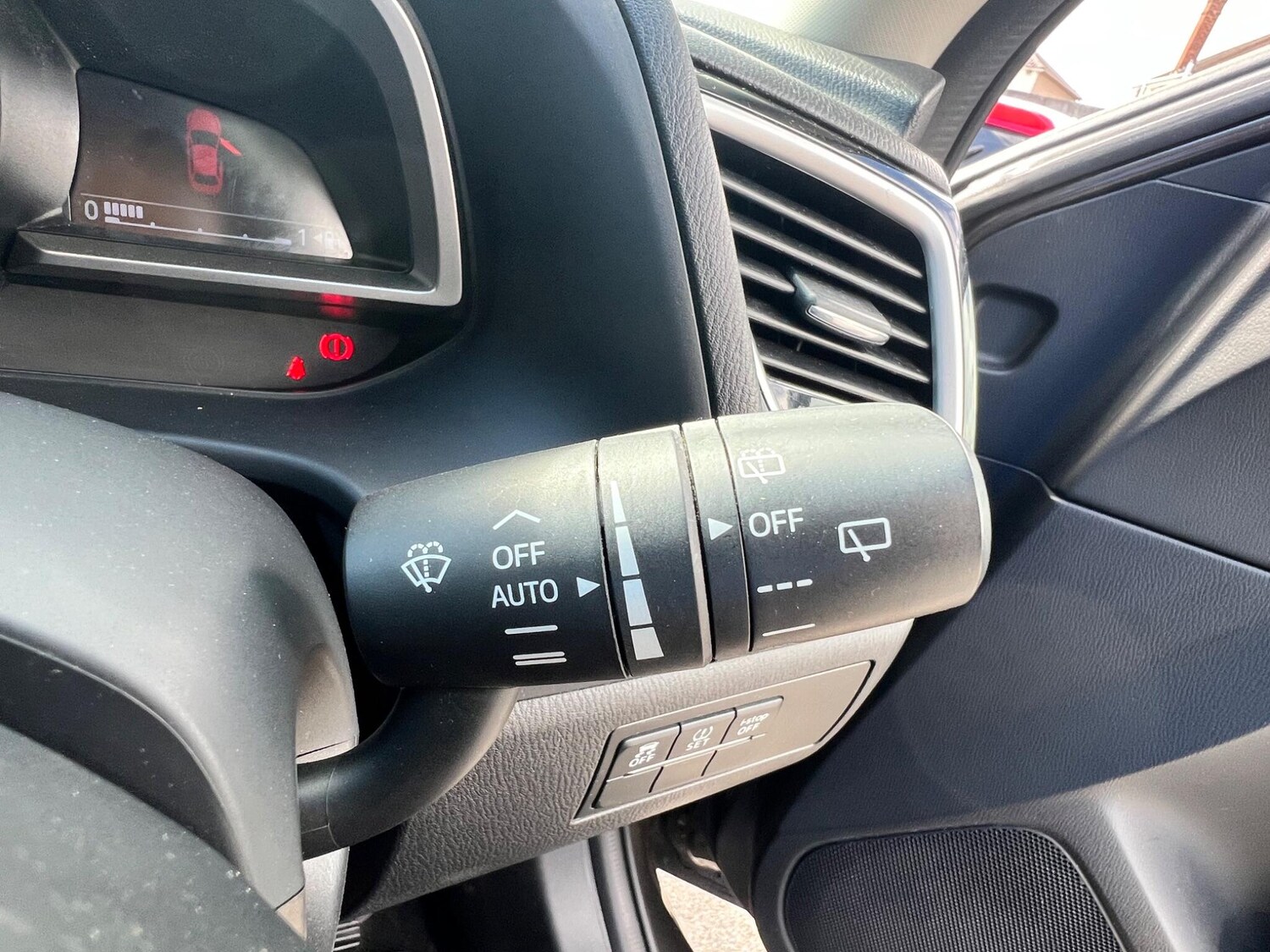 Used Mazda Mazda3 for sale - 78214757: Photo 33