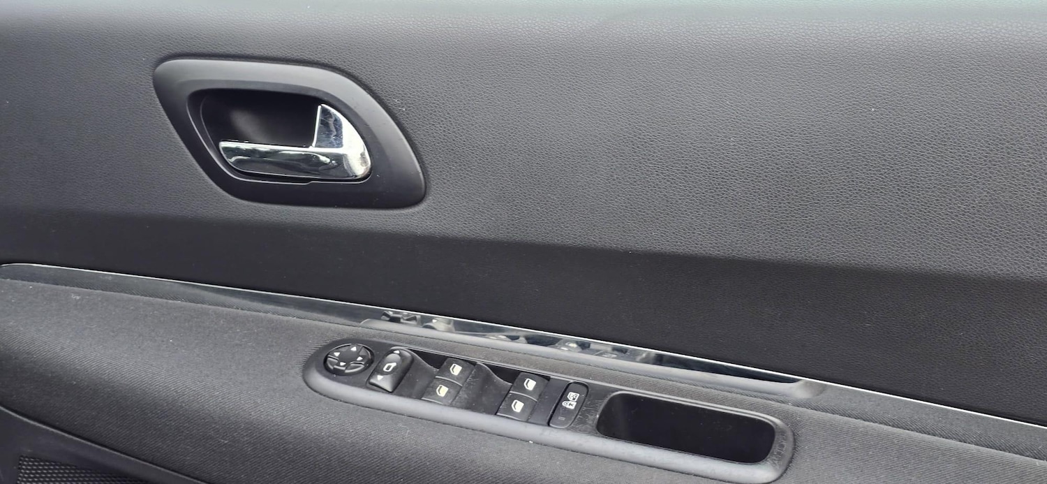 Used Peugeot 3008 for sale - 77977917: Photo 62