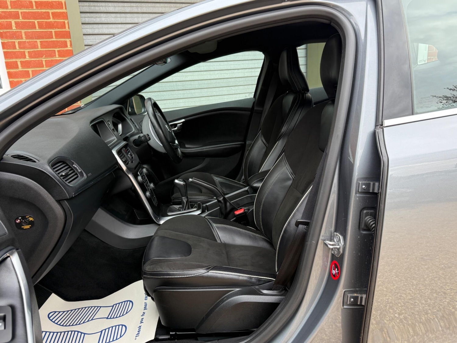 Used Volvo V40 2018 for sale - 76314802: Photo 10