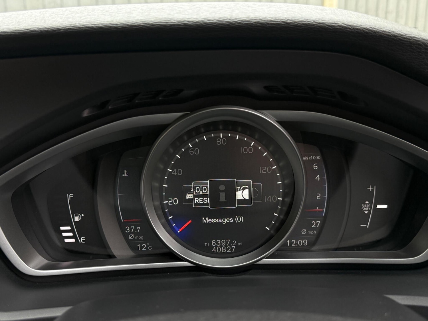 Used Volvo V40 2018 for sale - 76314802: Photo 40