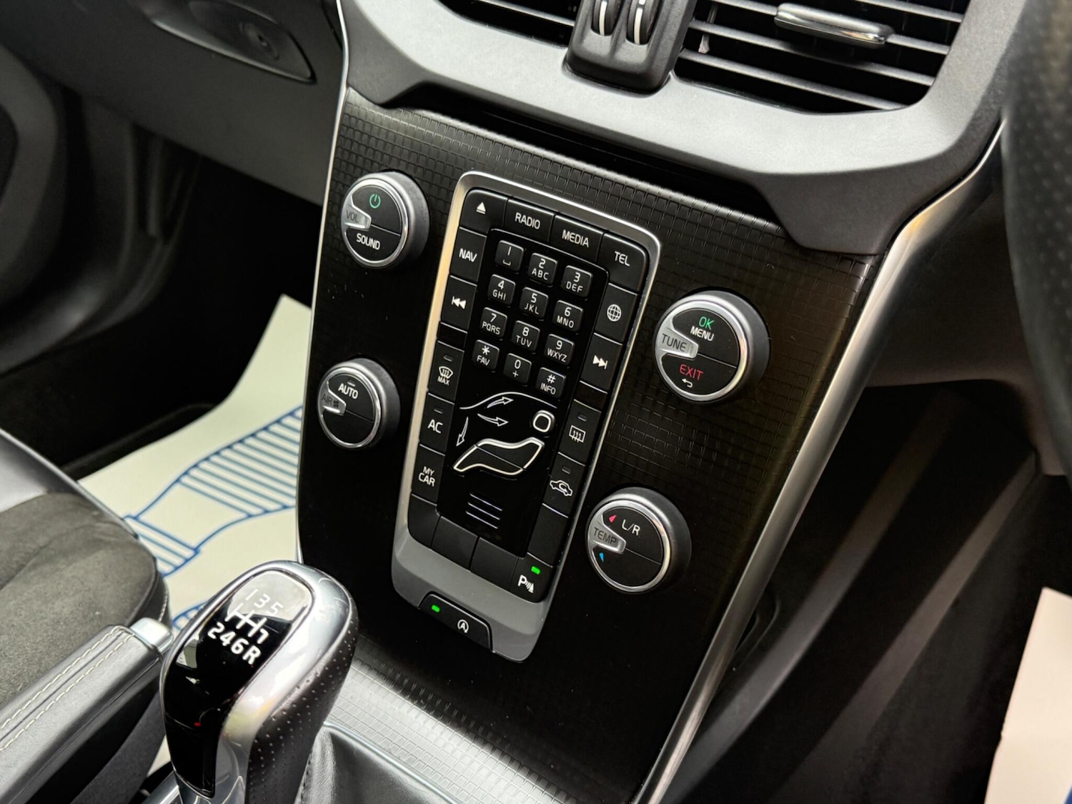 Used Volvo V40 2018 for sale - 76314802: Photo 47